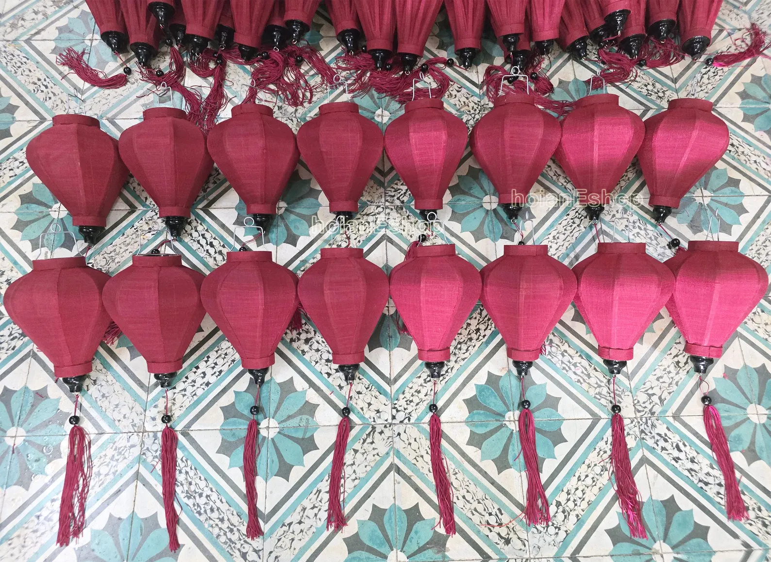 Set of 16 VIetnamese Silk Lanterns 22cm for Wedding Party Decor, Restaurant Decoration